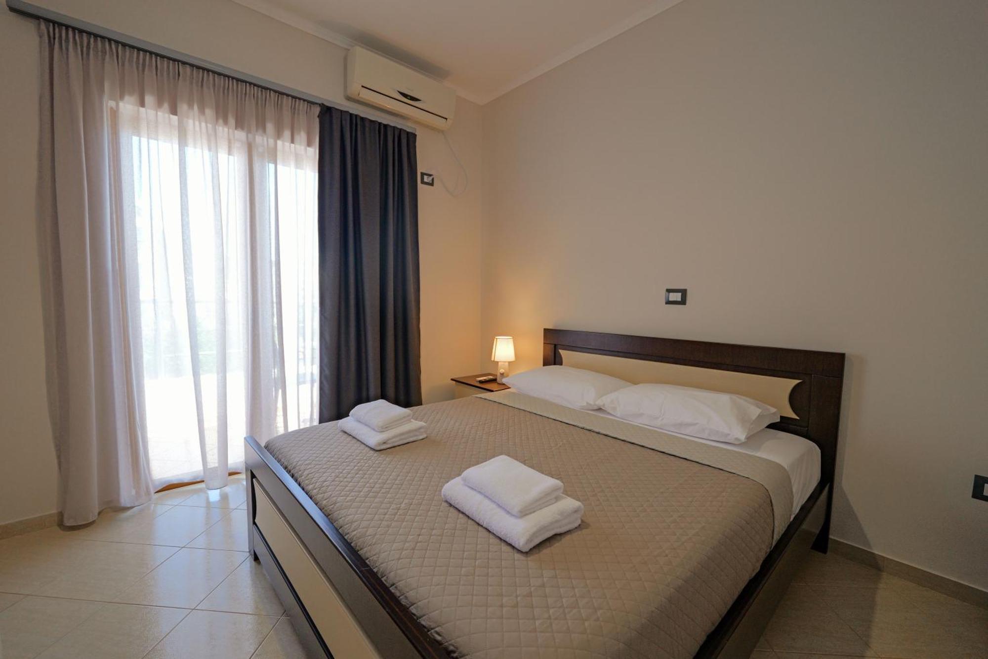 Hotel Deja Vu Ksamil Luaran gambar