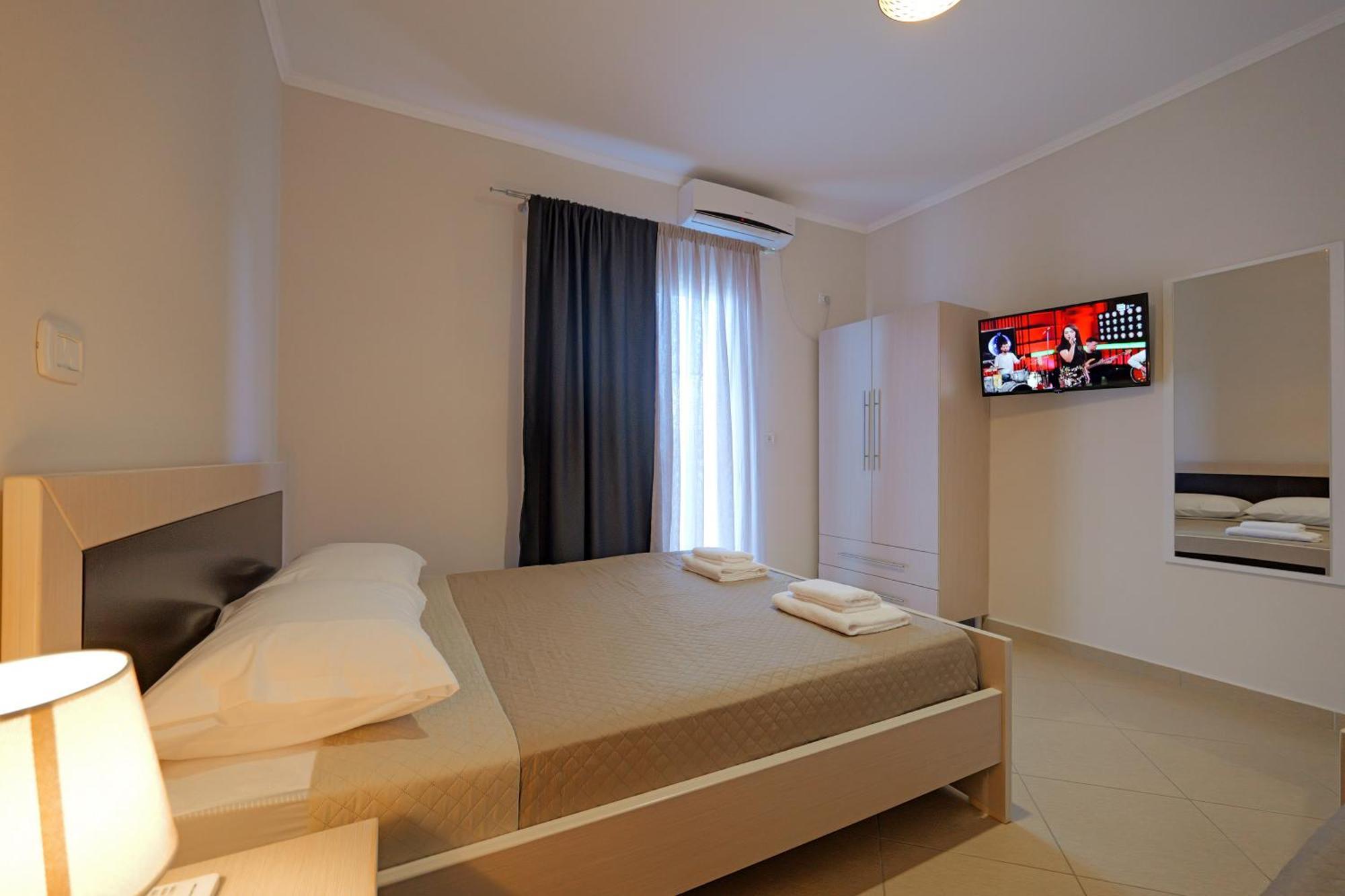 Hotel Deja Vu Ksamil Luaran gambar