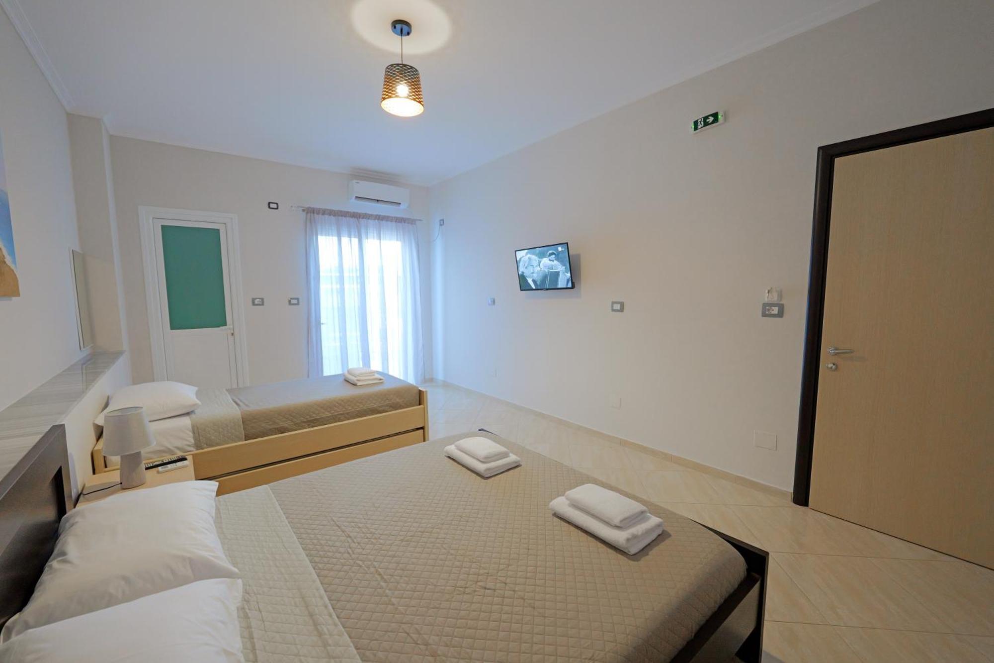 Hotel Deja Vu Ksamil Luaran gambar