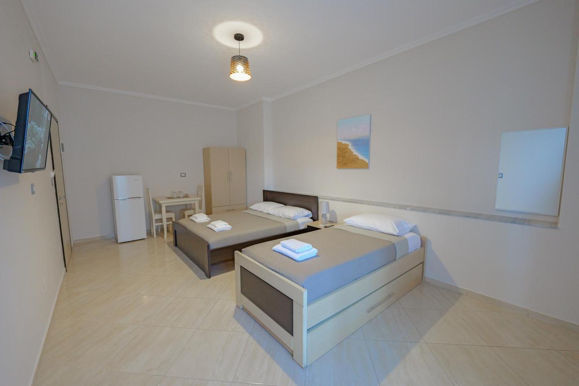 Hotel Deja Vu Ksamil Bilik gambar