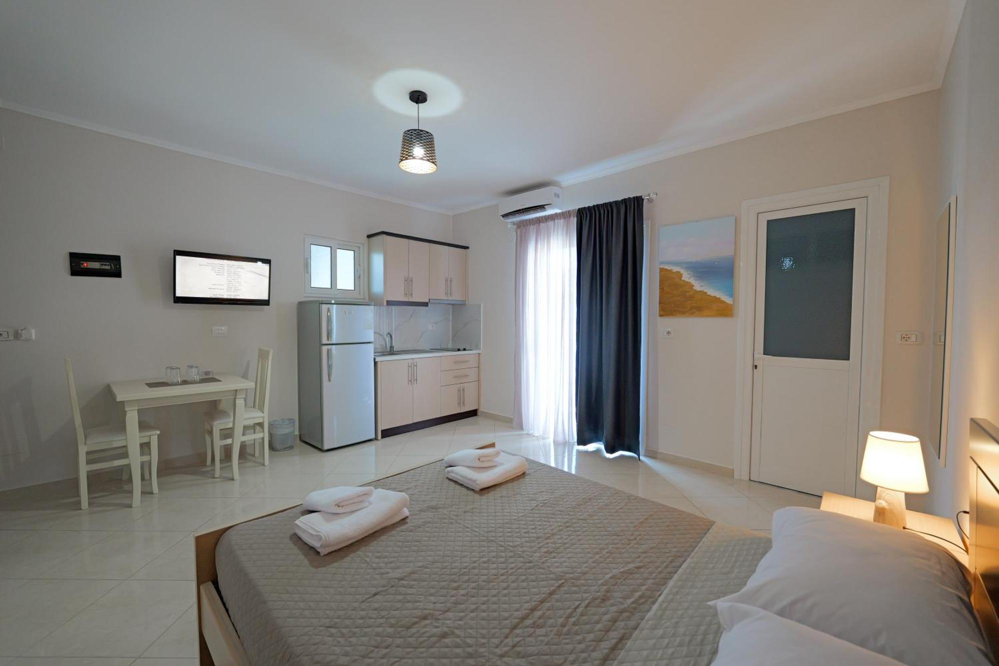 Hotel Deja Vu Ksamil Luaran gambar